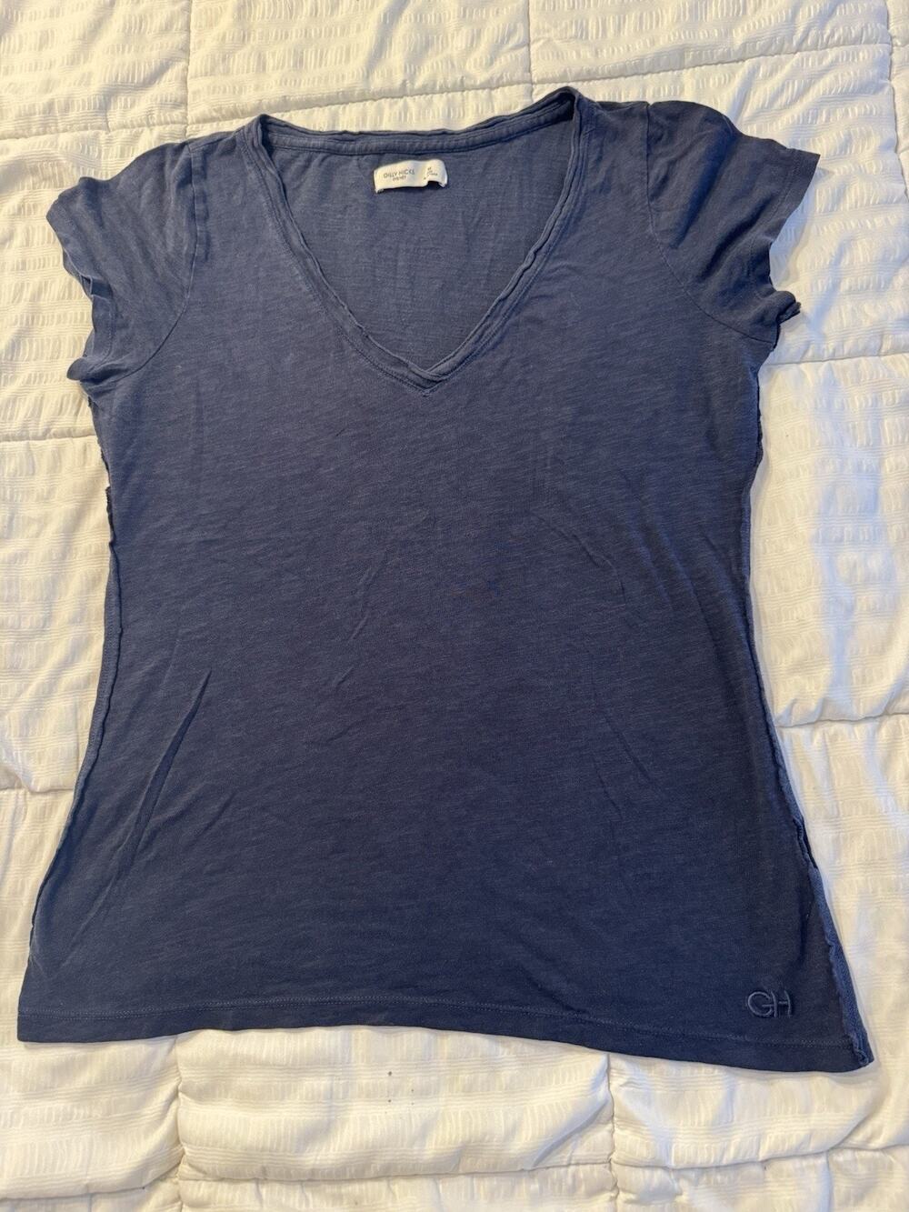 Gilly Hicks Navy Blue T-shirt V Neck Short Sleeve Women's Medium Logo Embroidery